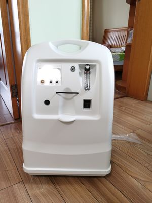concentrateur médical de l'oxygène de Guangdong de générateur portatif de l'oxygène 95,6% 10L